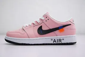 Baskets Nike SB Dunk femme Low Pink Box  X off-White