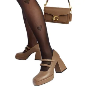 Escarpins marron Cher avec un énorme talon bloc brun