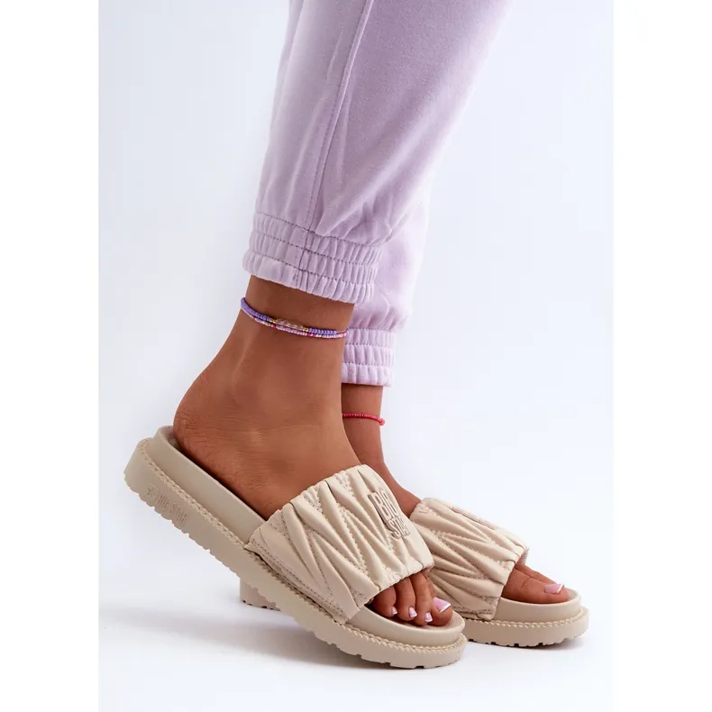 Tongs pour femmes sur la plateforme Big Star NN274A746 Beige